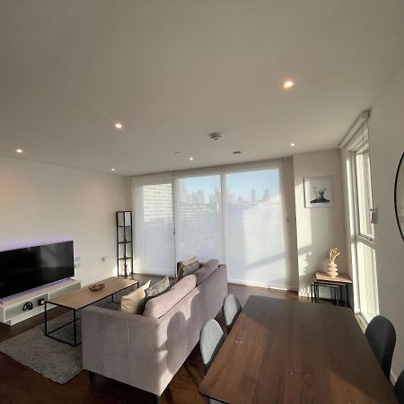Immaculate 2Bed Apartment In London- City Views Exterior foto