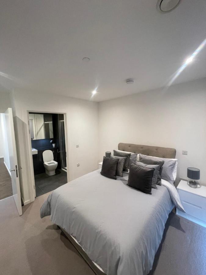 Immaculate 2Bed Apartment In London- City Views Exterior foto